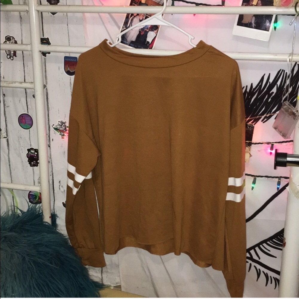 🌻2/$30 Tan oversized sweatshirt